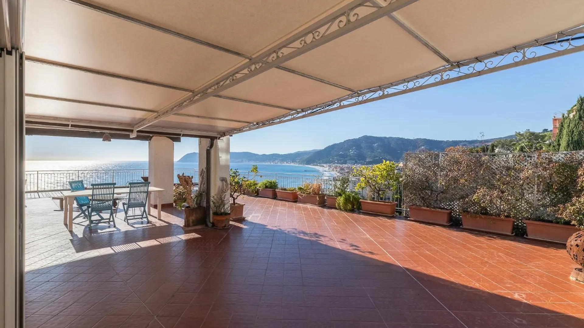 Hostdomus - La Terrazza Sul Mare Apartment Alassio 0*,  Italy